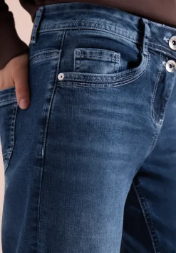Jeans jambes larges à taille haute et coupe slim