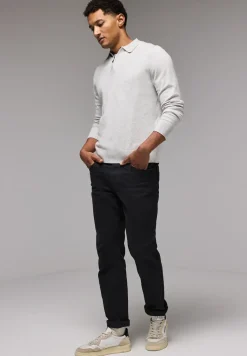Jeans à la coupe régulière