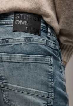 Jeans à la coupe régulière