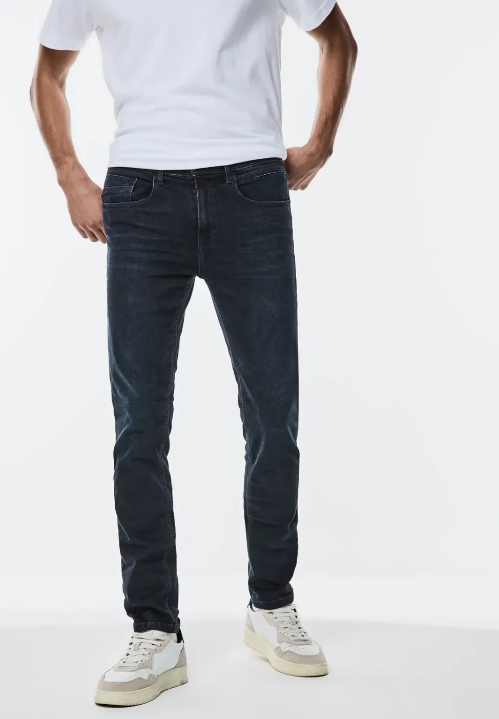 Jeans à la coupe skinny
