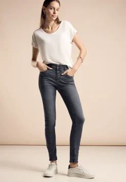 Jeans à la coupe slim