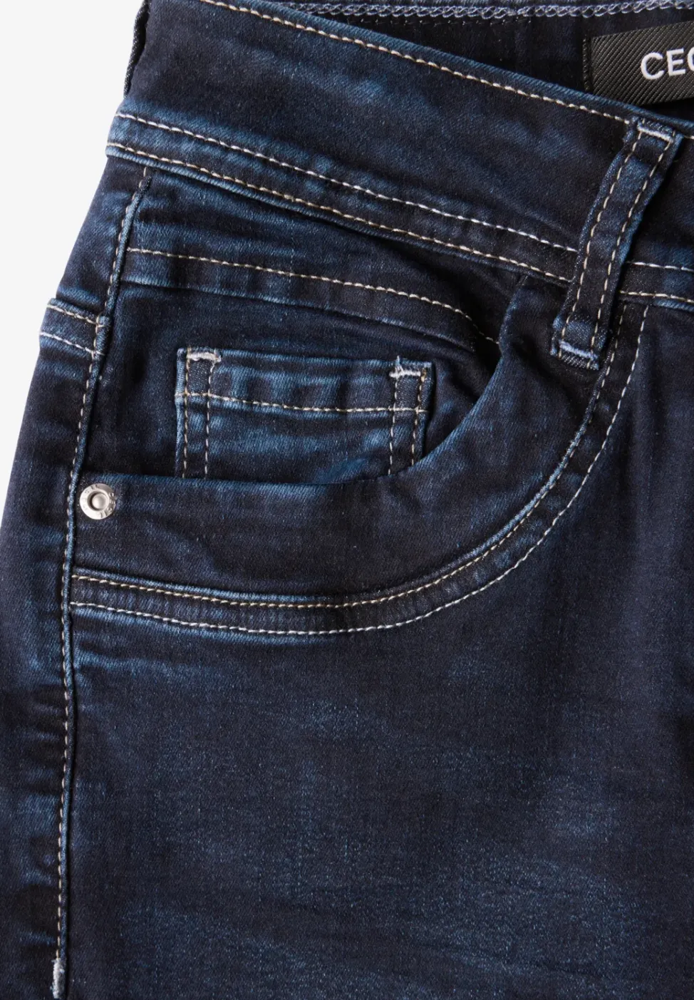 Jeans à la coupe Slim Fit