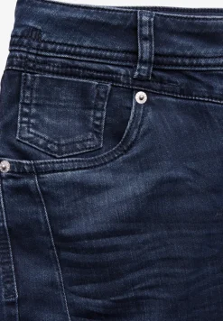 Jeans mom
