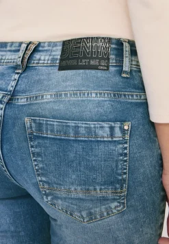 Jeans Slim Fit avec détail