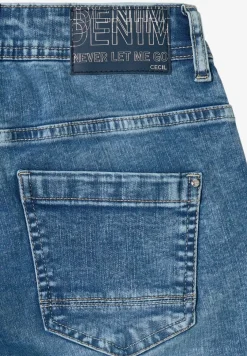 Jeans Slim Fit avec détail
