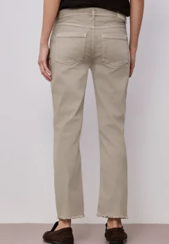 Jeans Straight Legs avec ourlet frangé