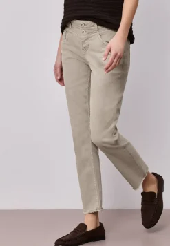 Jeans Straight Legs avec ourlet frangé