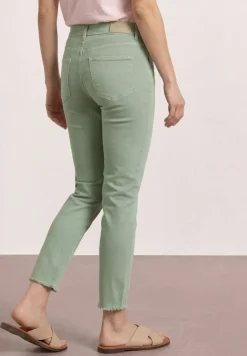 Jeans Straight Legs avec ourlet ouvert