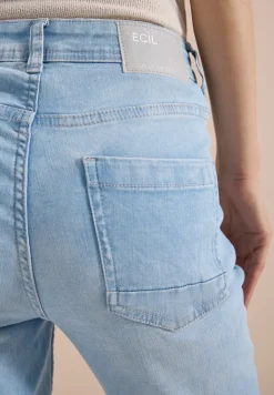 Jean taille haute Slim Leg à la coupe slim