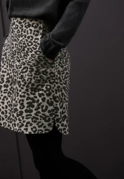 Jupe effet laine avec rivets