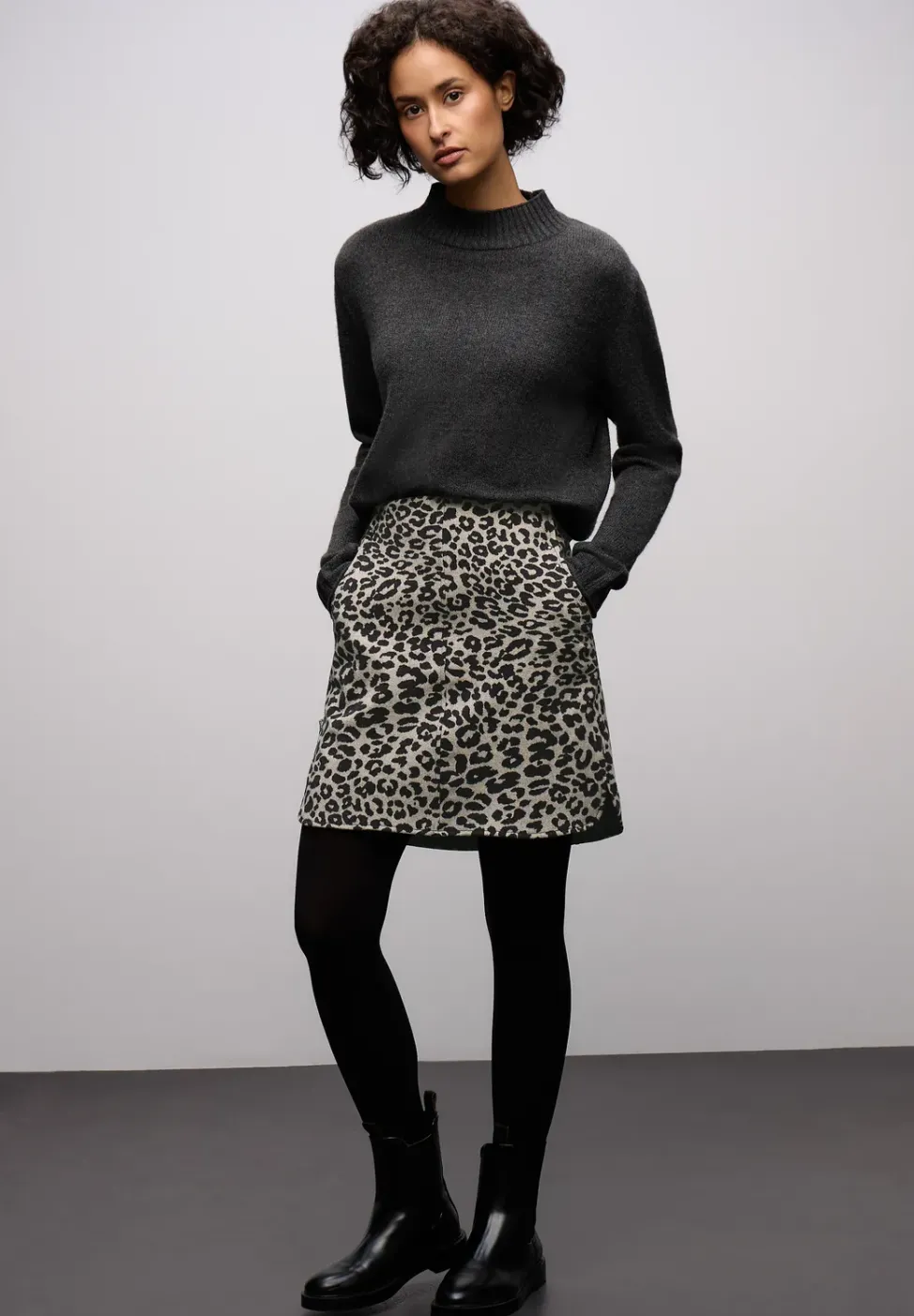 Jupe effet laine avec rivets