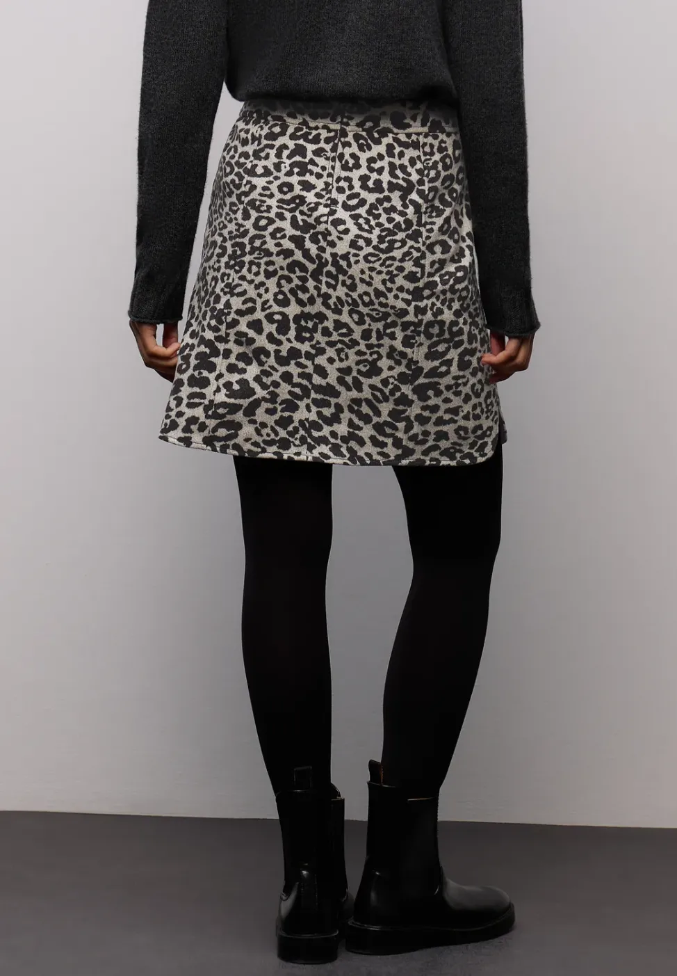 Jupe effet laine avec rivets
