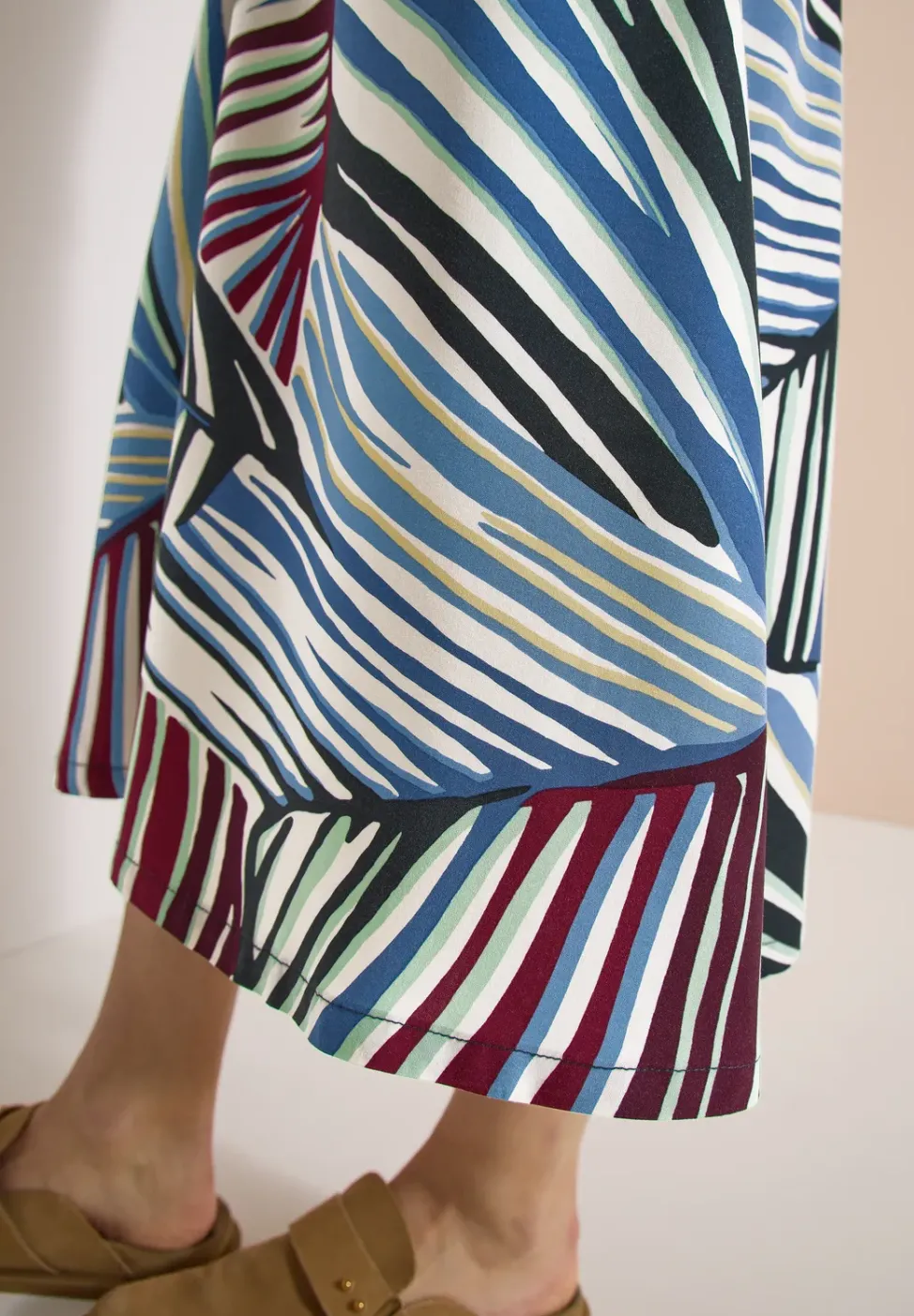 Jupe midi avec motif graphique