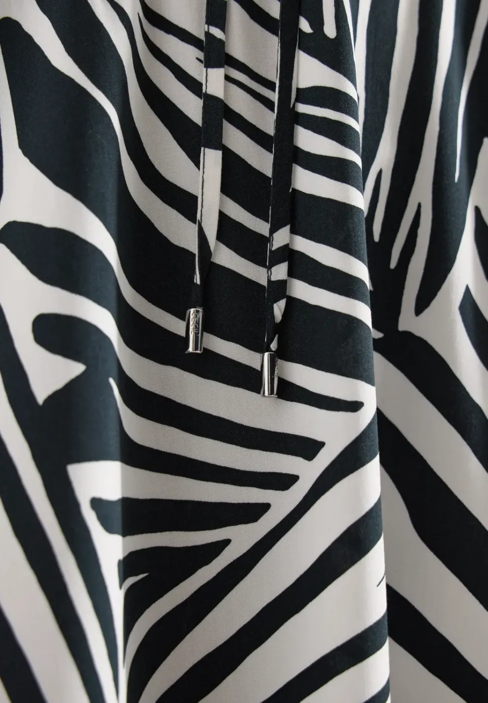 Jupe midi avec motif graphique