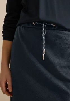 Jupe structurée