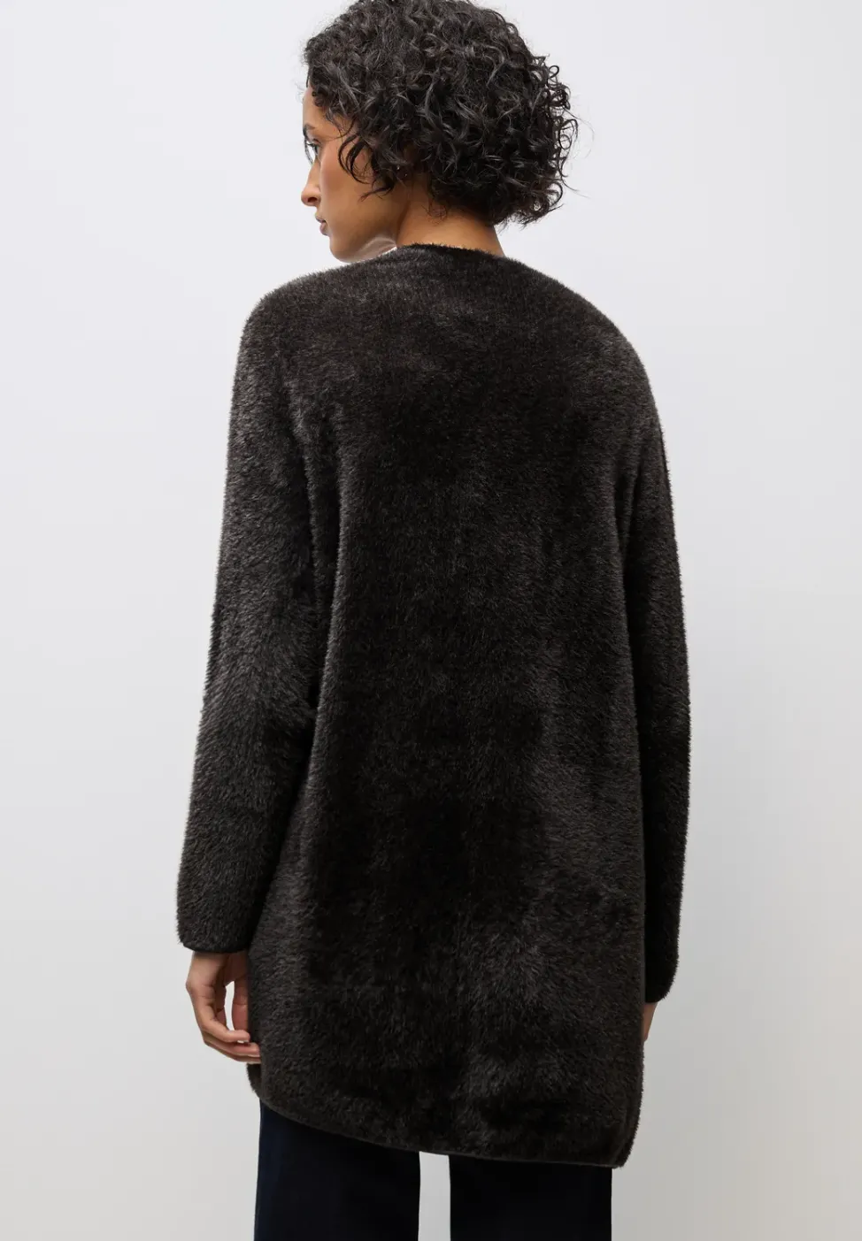 Long cardigan en fil de plumes