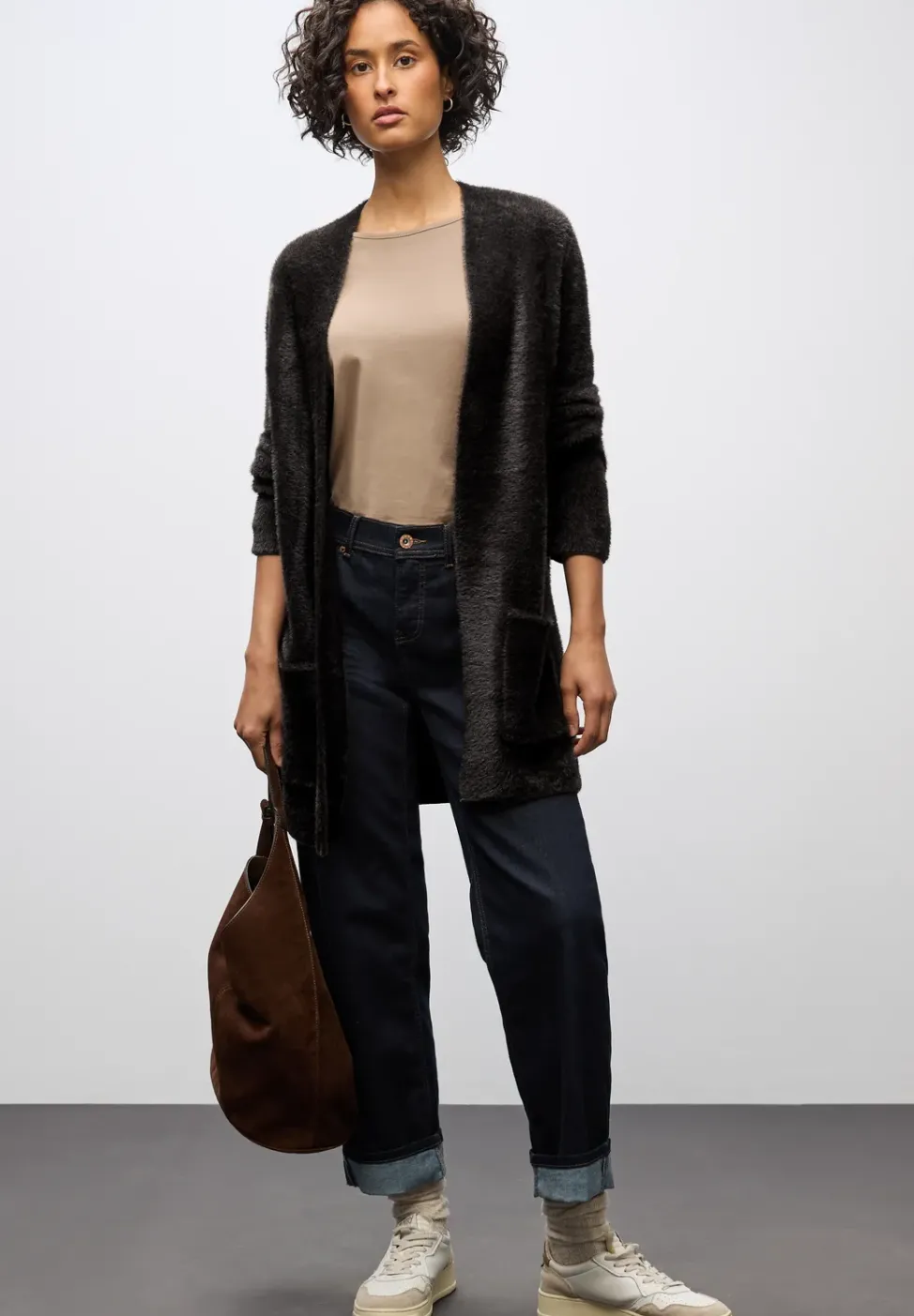 Long cardigan en fil de plumes