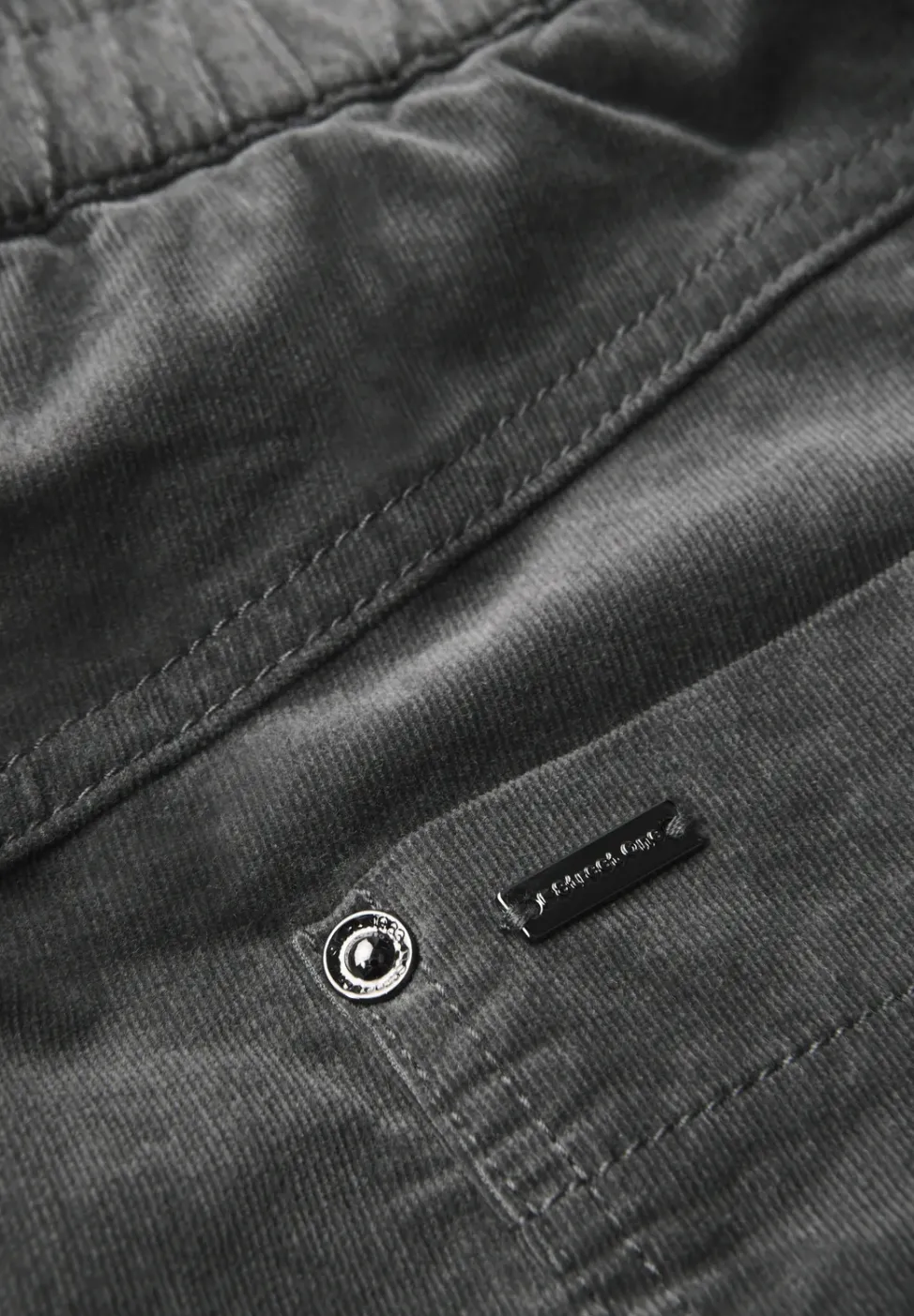 Loose Fit pantalon en velours côtelé