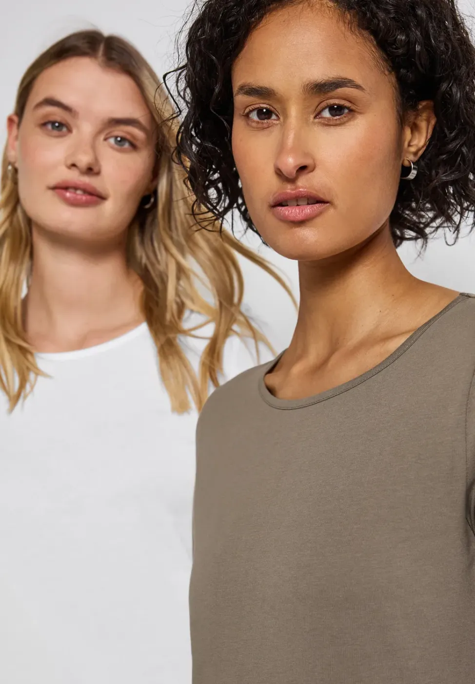 Lot de 2 t-shirts à manches longues
