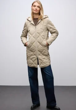 Manteau matelassé avec capuche