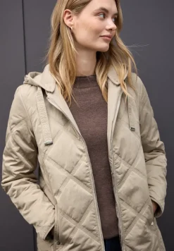 Manteau matelassé avec capuche