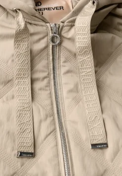 Manteau matelassé avec capuche