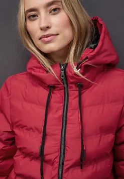 Manteau avec coutures collées