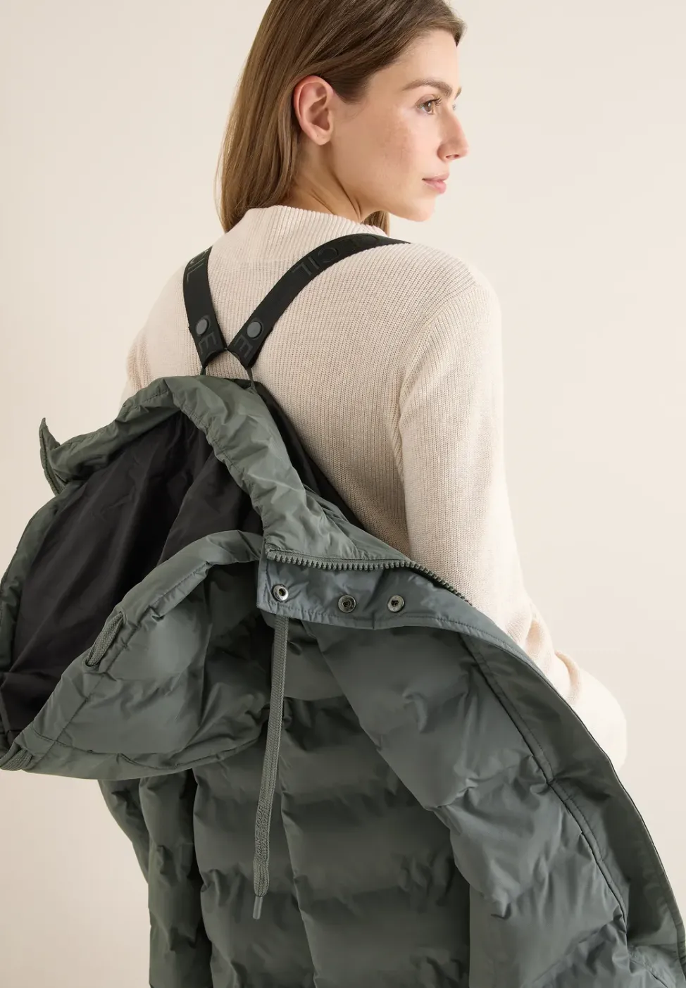 Manteau avec matelassage sans coutures