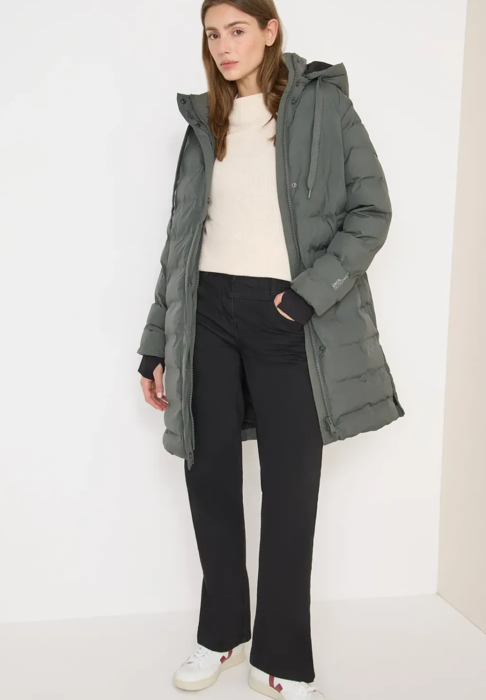 Manteau avec matelassage sans coutures