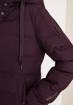 Manteau avec matelassage sans coutures