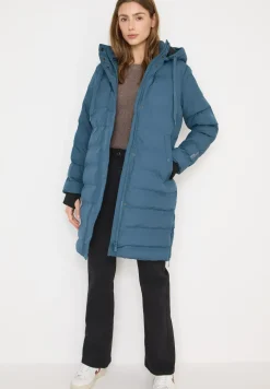 Manteau avec matelassage sans coutures