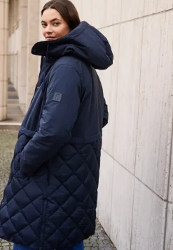 Manteau avec mélange de structures