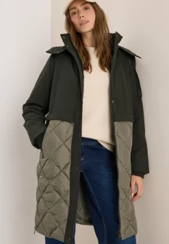 Manteau avec mélange de structures