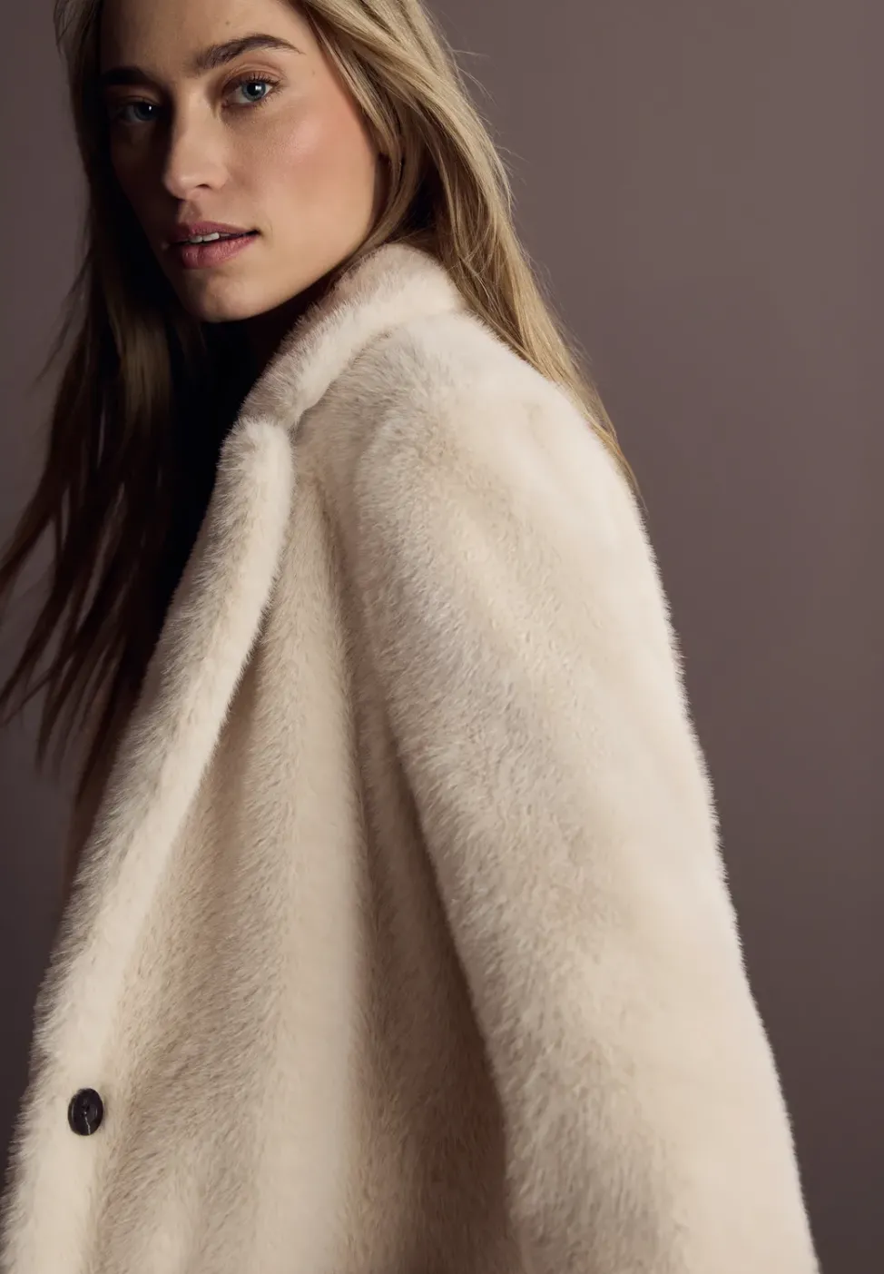 Manteau en fausse fourrure