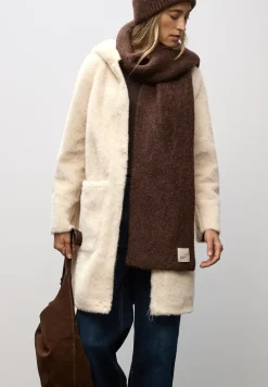 Manteau en fausse fourrure avec capuche