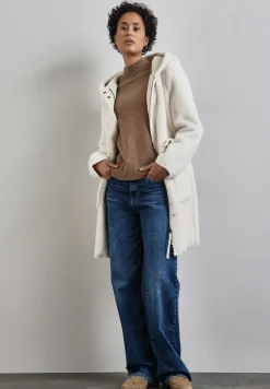 Manteau en peluche avec capuche