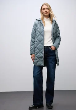 Manteau matelassé avec capuche