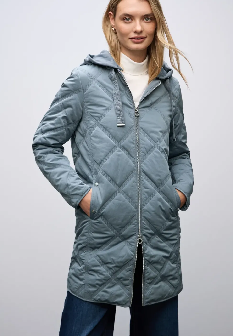 Manteau matelassé avec capuche
