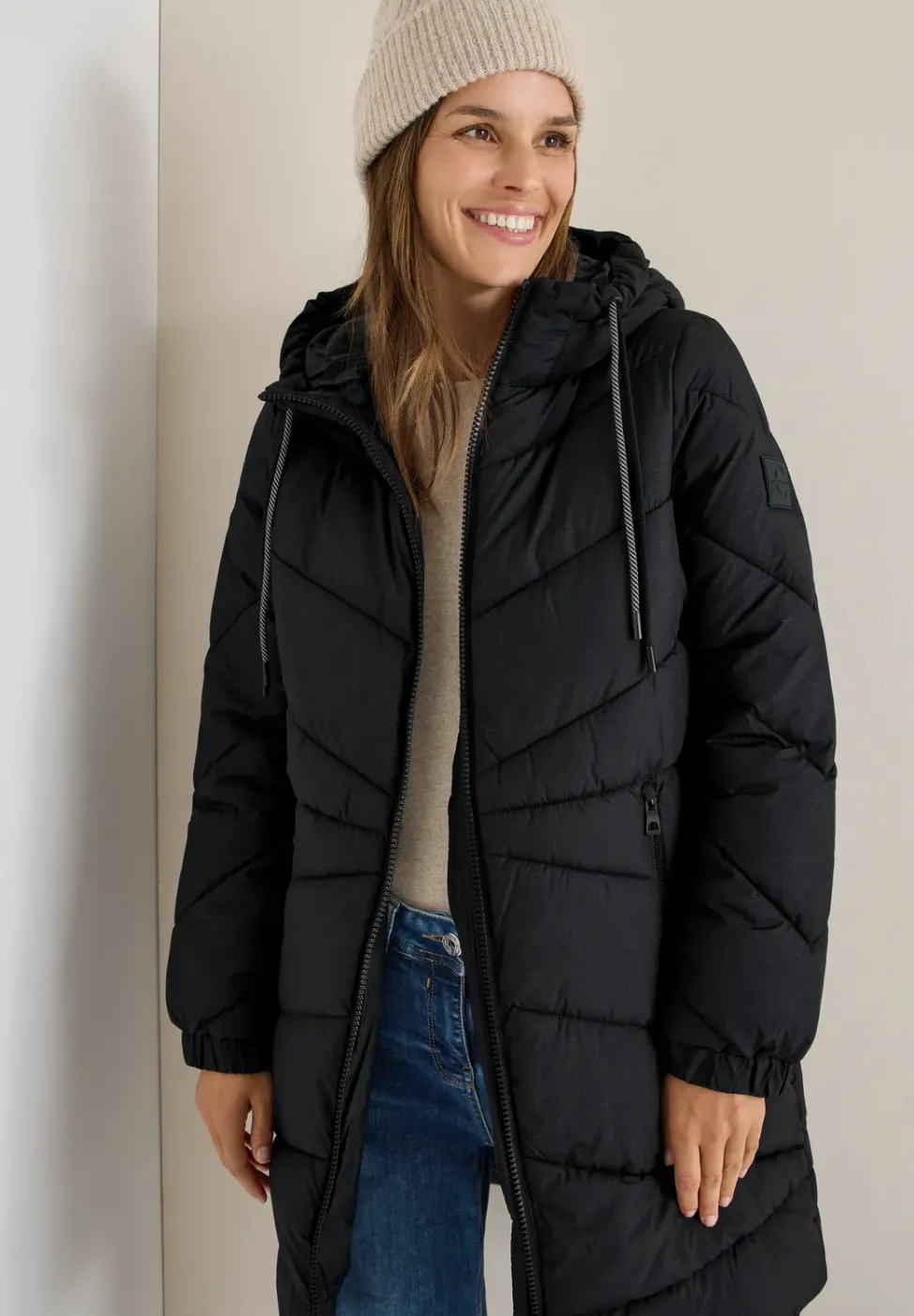 Manteau matelassé avec capuche