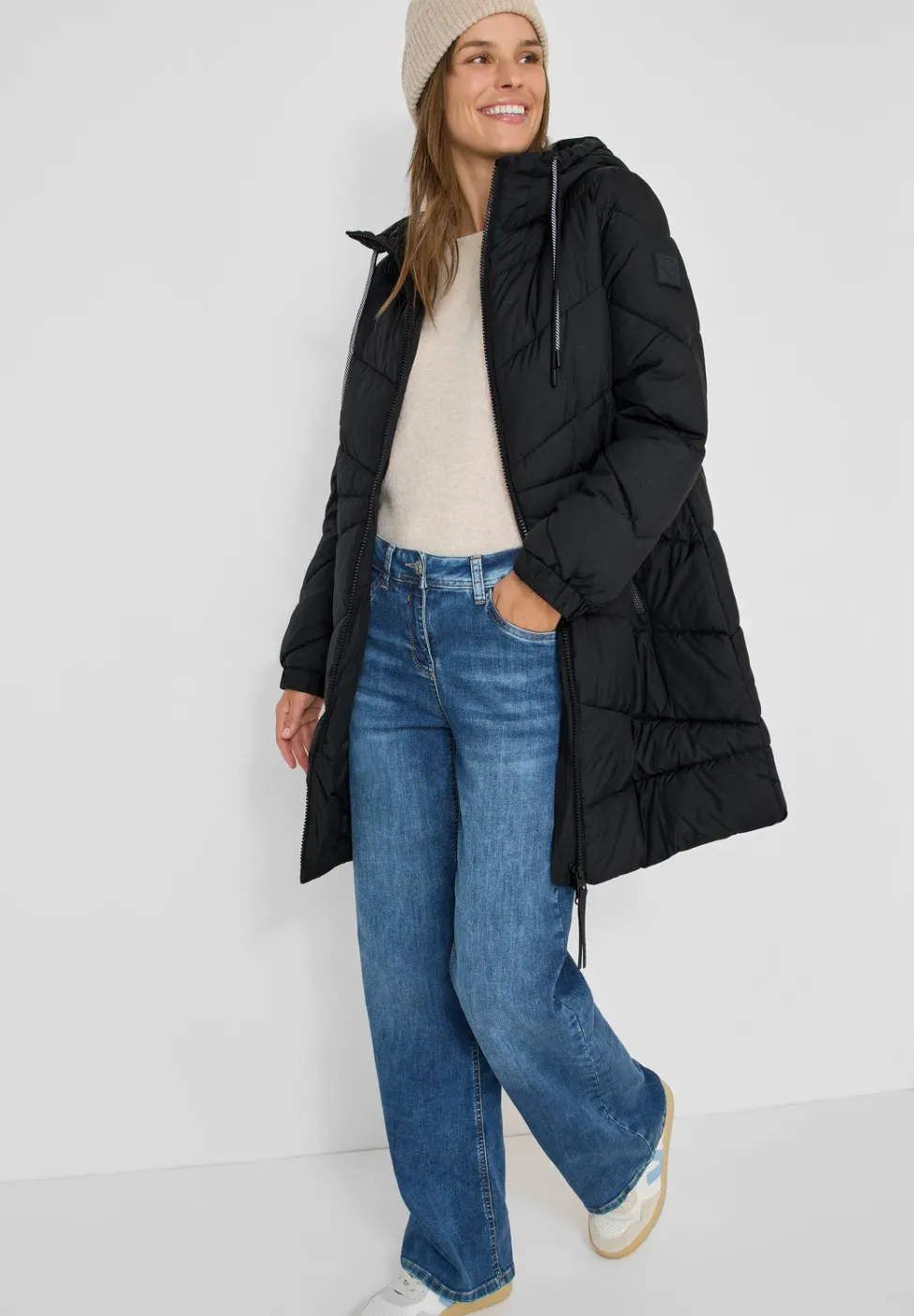 Manteau matelassé avec capuche