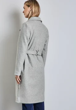 Manteau à revers