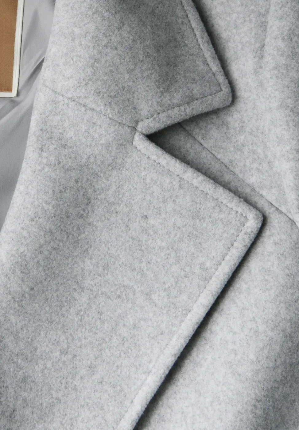 Manteau à revers