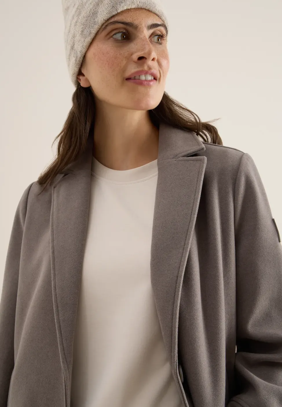 Manteau à revers aspect laine