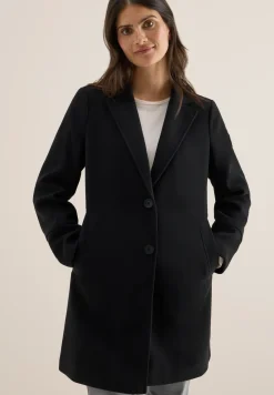 Manteau à revers aspect laine