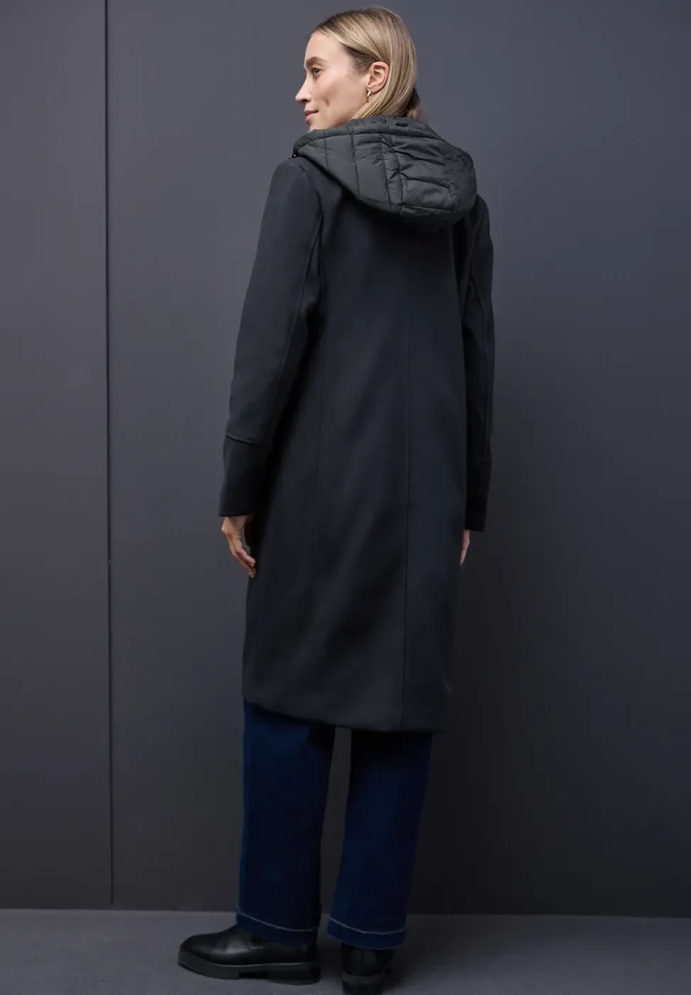 Manteau à revers avec incrustation