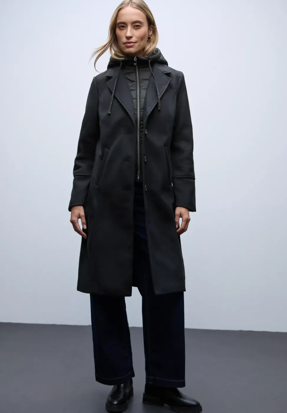 Manteau à revers avec incrustation