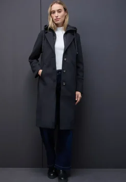 Manteau à revers avec incrustation