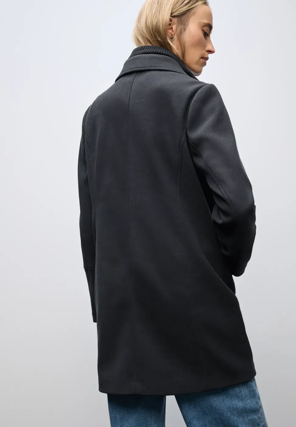 Manteau à revers avec incrustation