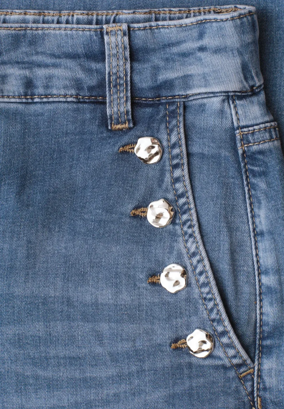 Mid Waist Jeansculotte avec détails de boutons