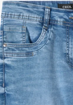 Mid Waist Slim Leg Jeans dans un Casual Fit